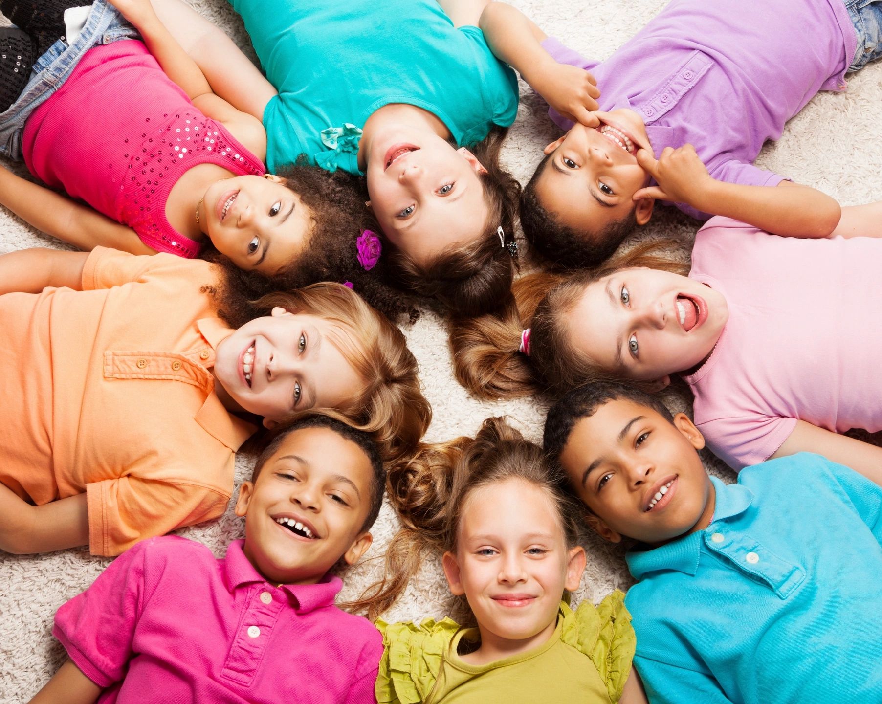 How to Choose Between Live-in vs Live-out Nanny in 2026